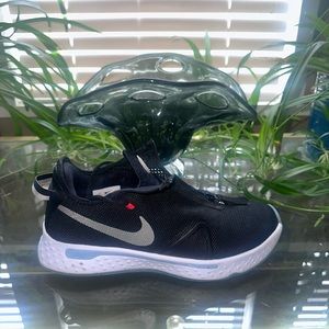Nike PG 4 Black Light Smoke Grey 9.5